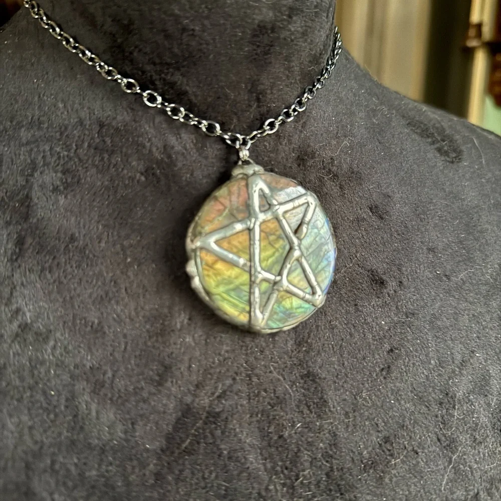 Labradorite pentacle statement Pendant Necklace choker gothic style boho witch - Picture 2 of 5